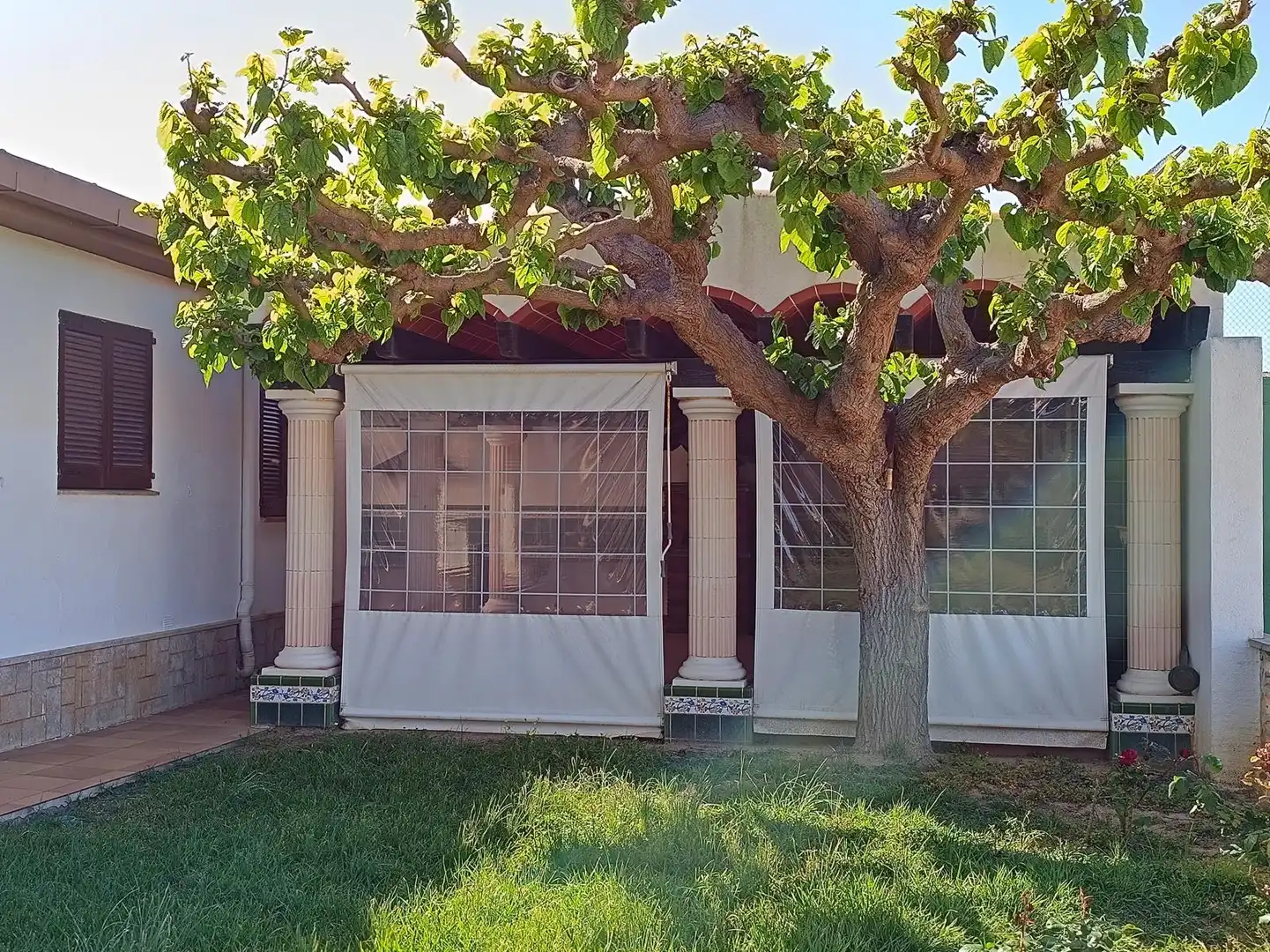 Vista exterior de Casa o chalet en venta en Vinaròs con Jardín privado, Terraza y Piscina