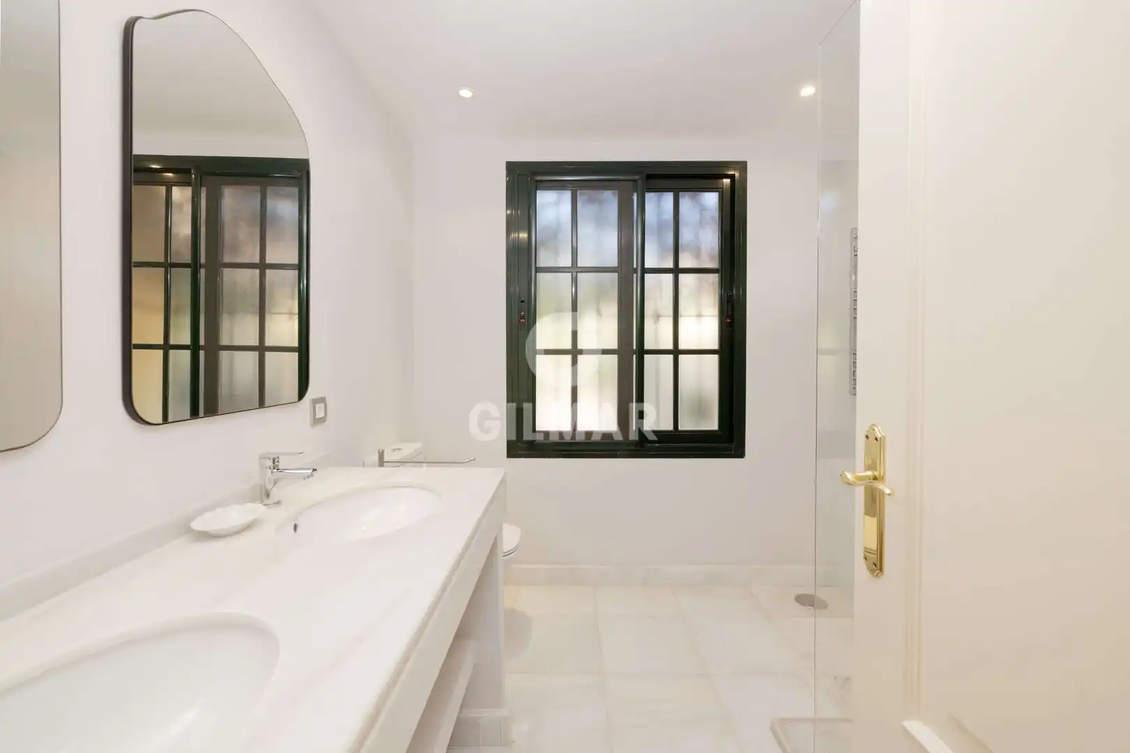 Baño de Casa o chalet en venta en Estepona con Calefacción, Jardín privado y Piscina