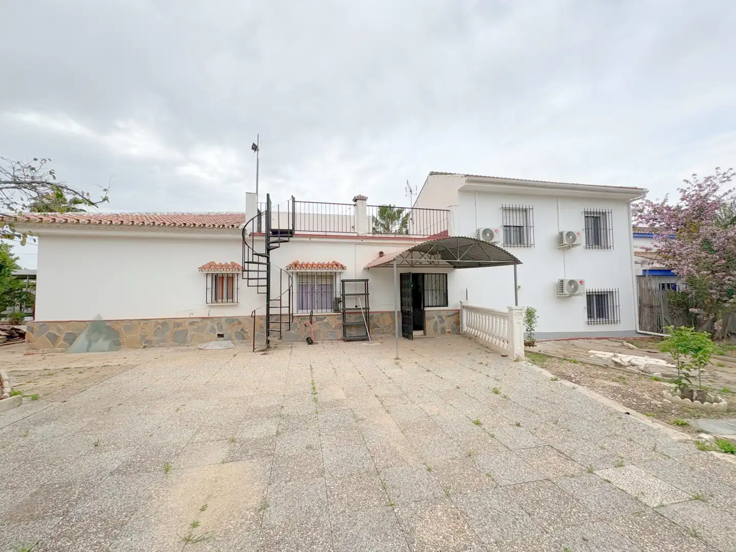 Außenansicht von Country house zum Verkauf in Alhaurín de la Torre mit Klimaanlage, Privatgarten und Terrasse