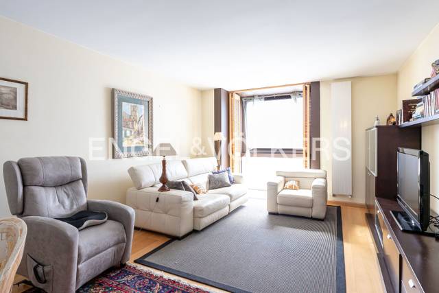 Piso en Venta en Calle de Evaristo San Miguel en Argüelles