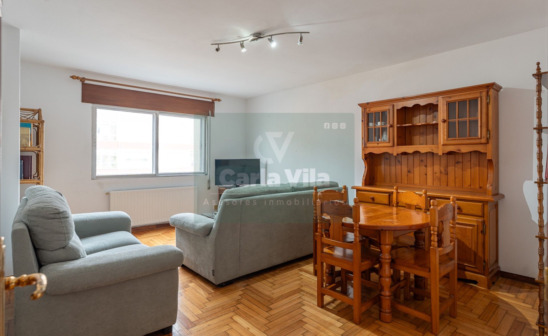 Living room of Flat for sale in Lugo Capital  with Heating, Parquet flooring and Storage room