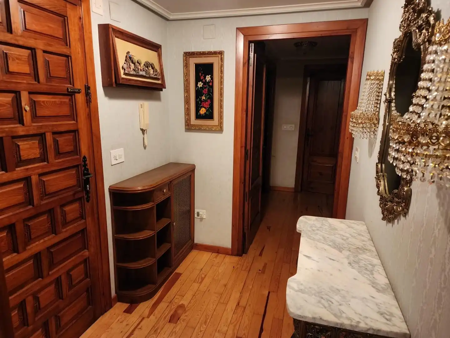 Flat for sale in Jaca  with Terrace, Storage room and Furnished