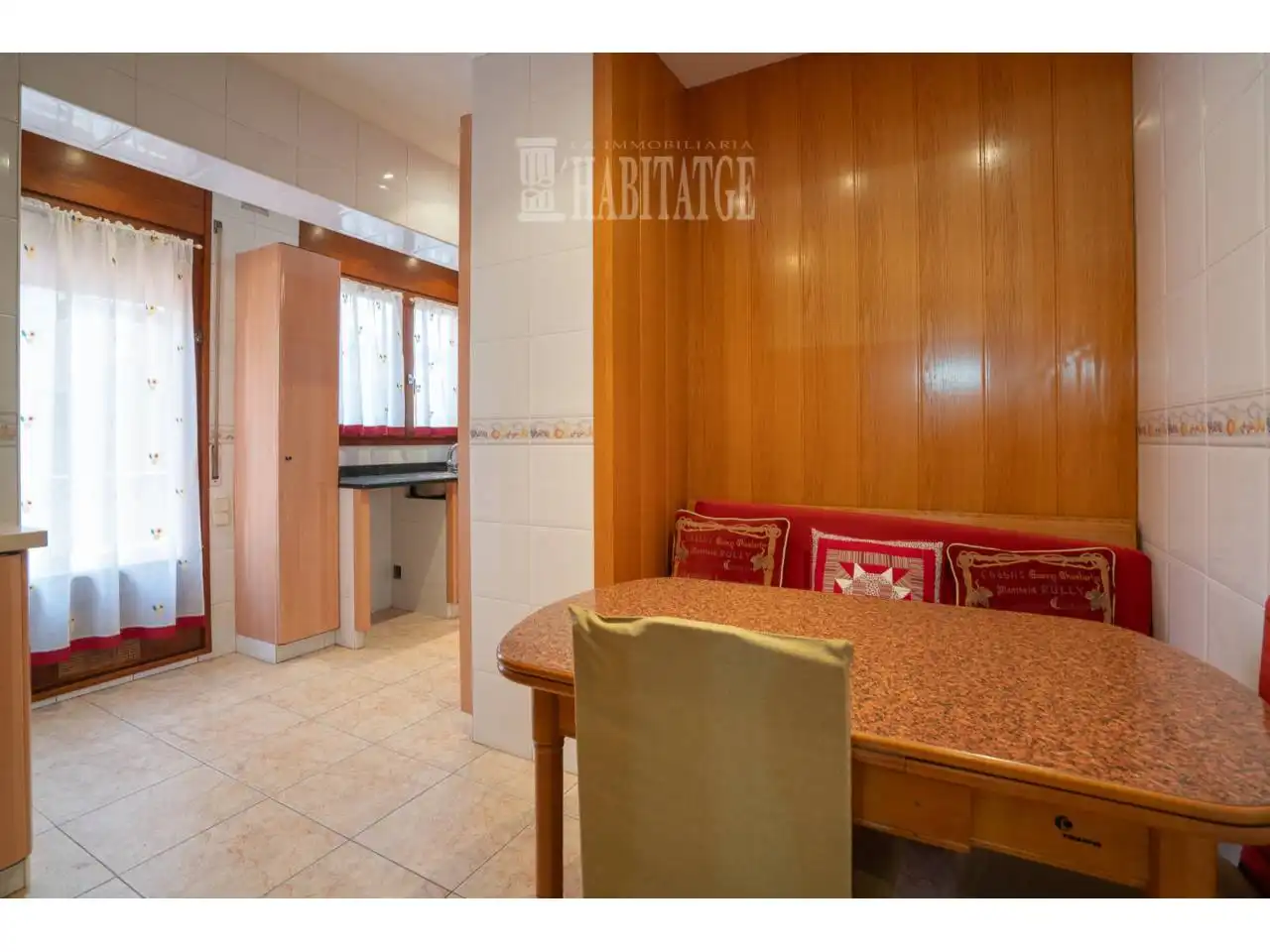 Houses for sale in Centelles  with Air Conditioner, Heating and Terrace