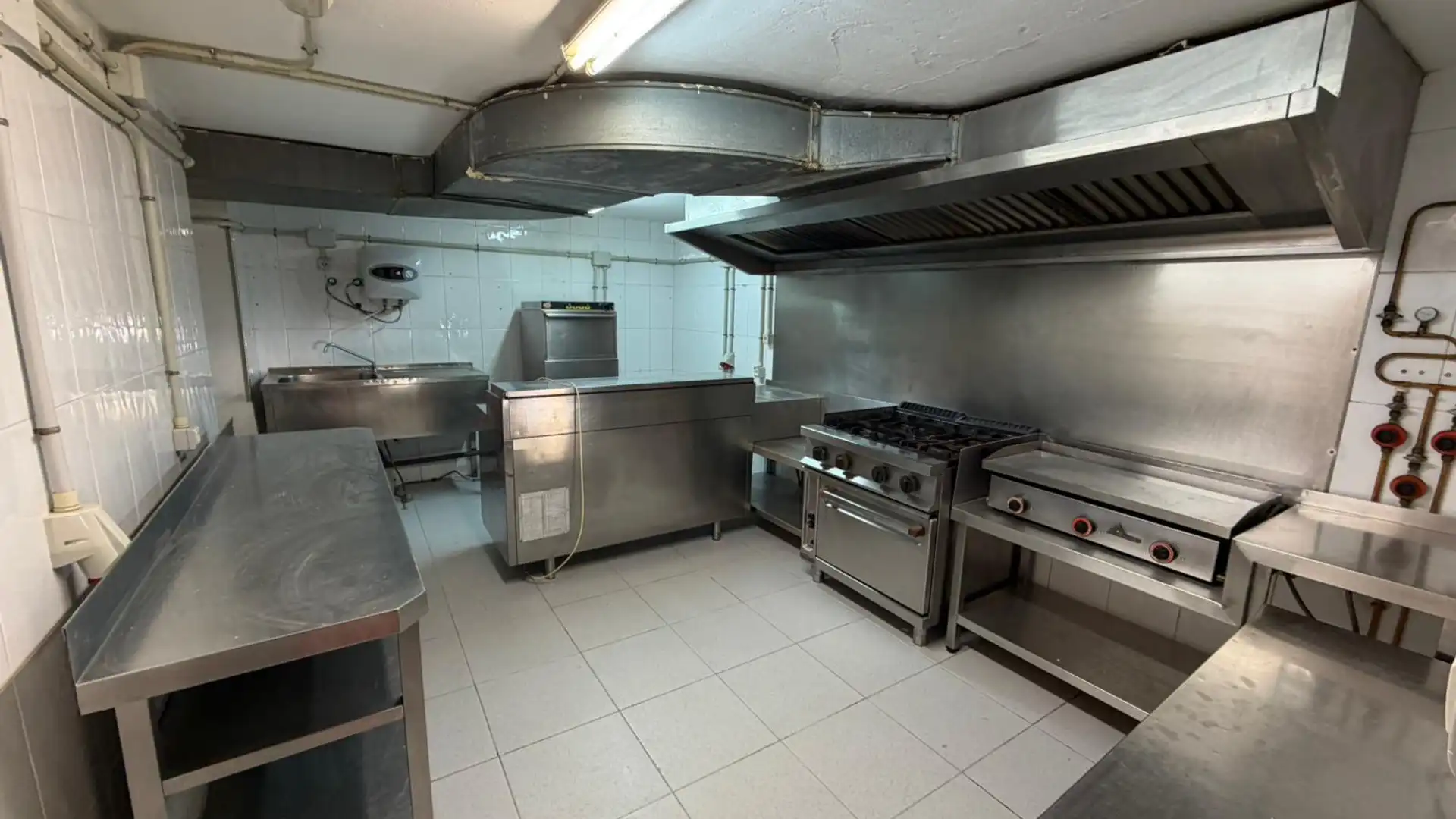 Küche von Geschaftsraum zum Verkauf in Ingenio mit Terrasse und Möbliert