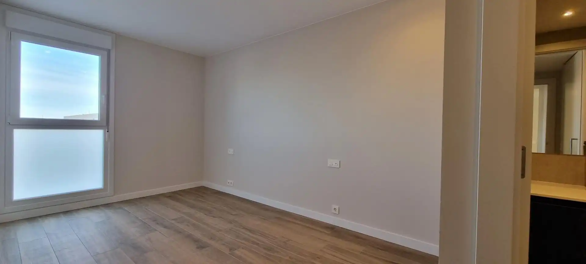 Habitación de Piso en venta en Cuarte de Huerva con Aire acondicionado, Calefacción y Jardín privado