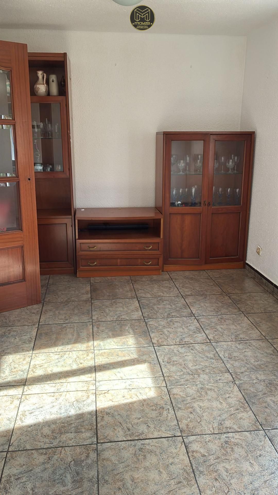 Sala d'estar de Pis de lloguer en  Jaén Capital amb Moblat