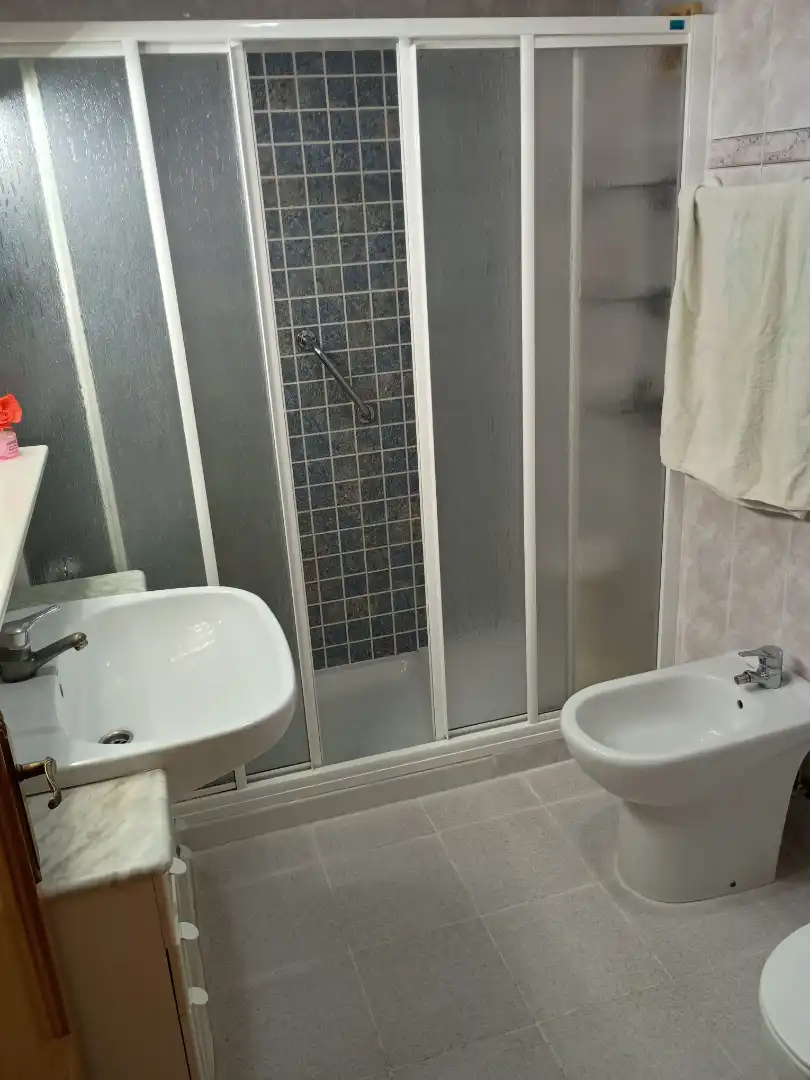 Baño de Piso en venta en Valencia con Aire acondicionado y Amueblado