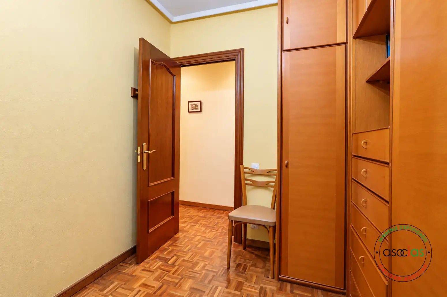 Piso en venta en Gijón  con Calefacción, Parquet y Amueblado