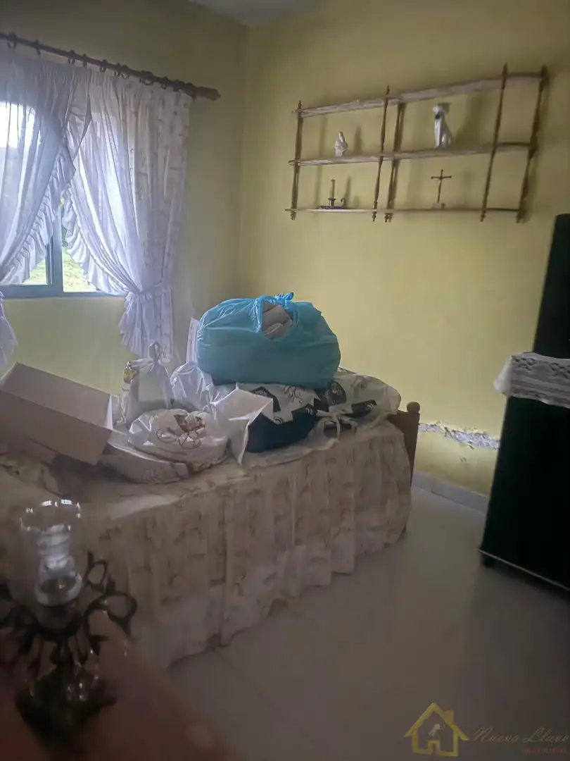 Habitación de Casa o chalet en venta en Friol