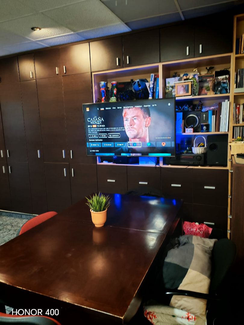 Sala d'estar de Local en venda en Burjassot amb Moblat