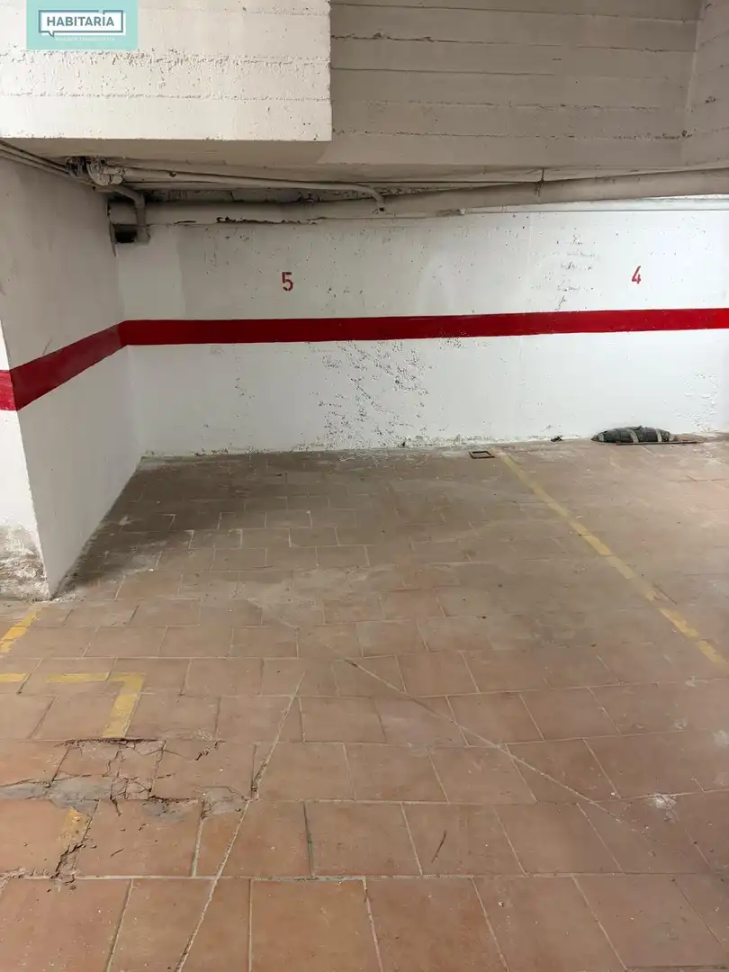 Aparcament de Garatge en venda en Centro