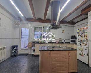 Kitchen of Single-family semi-detached for sale in Cheste  with Air Conditioner