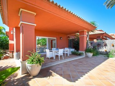 Casa bifamiliare con piscina in vendita a Las Chapas - El Rosario