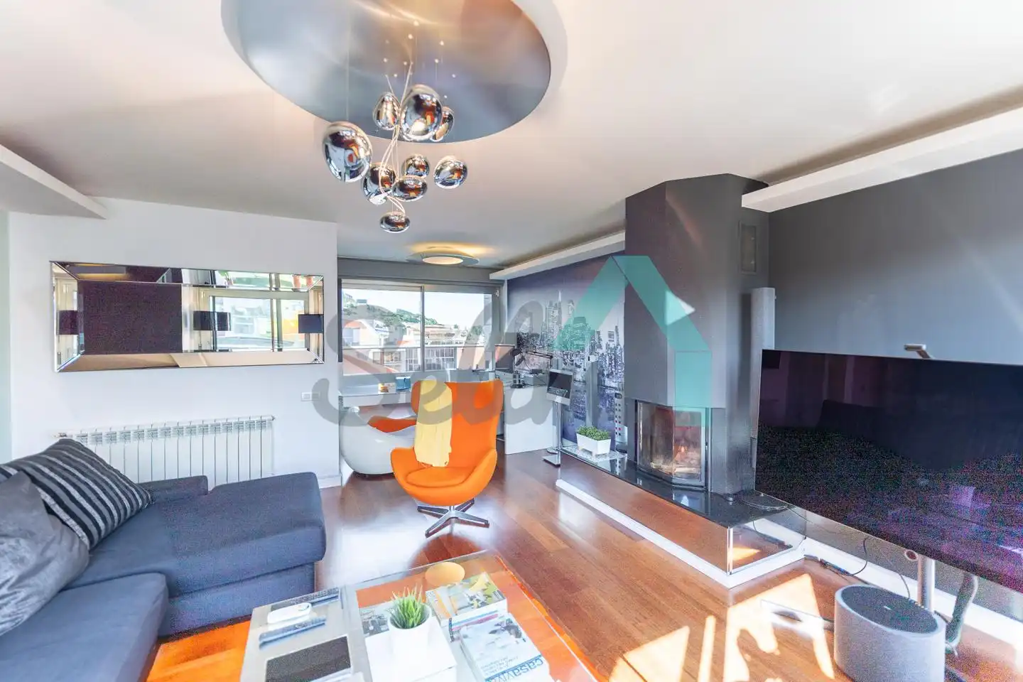 Wohnzimmer von Maisonette zum Verkauf in Oviedo  mit Heizung, Terrasse und Abstellraum
