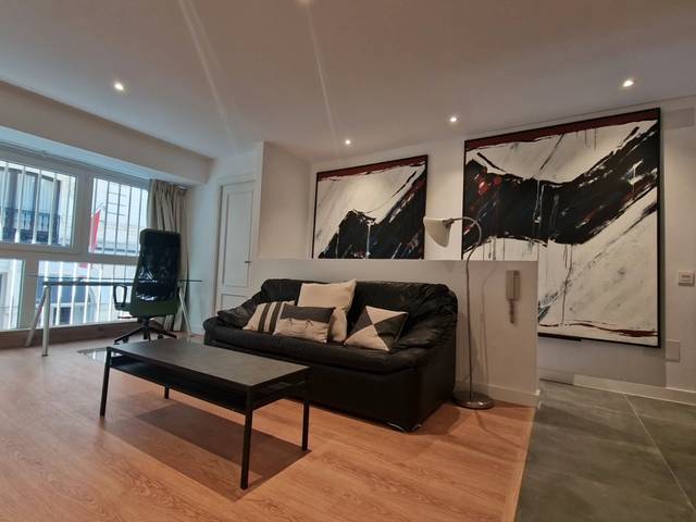 Estudio en Alquiler en Calle del Príncipe en Cortes - Huertas