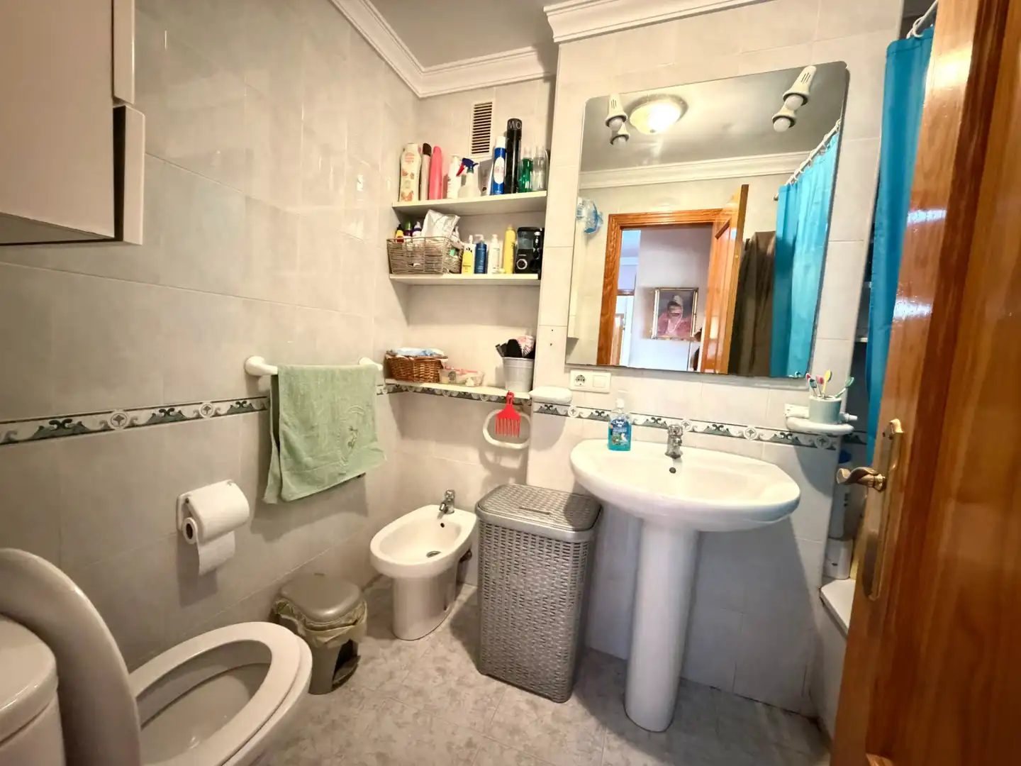 Baño de Piso en venta en Cártama con Aire acondicionado, Amueblado y Balcón
