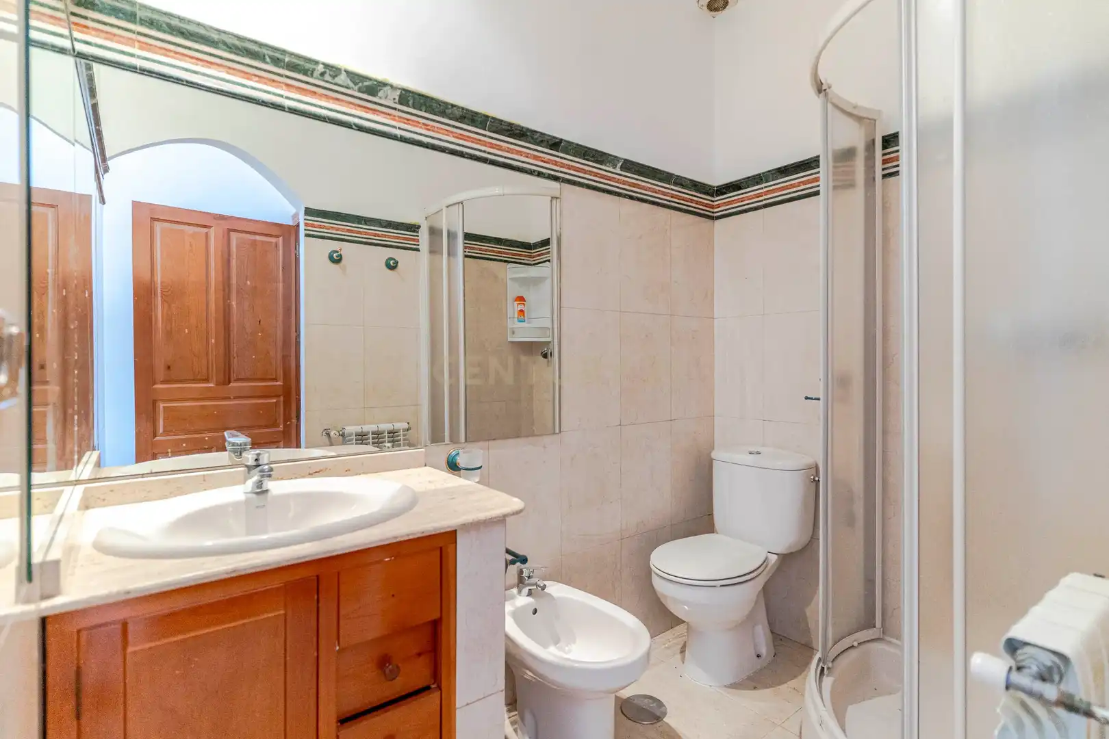 Badezimmer von Haus oder Chalet zum Verkauf in Granada mit Klimaanlage, Privatgarten und Abstellraum