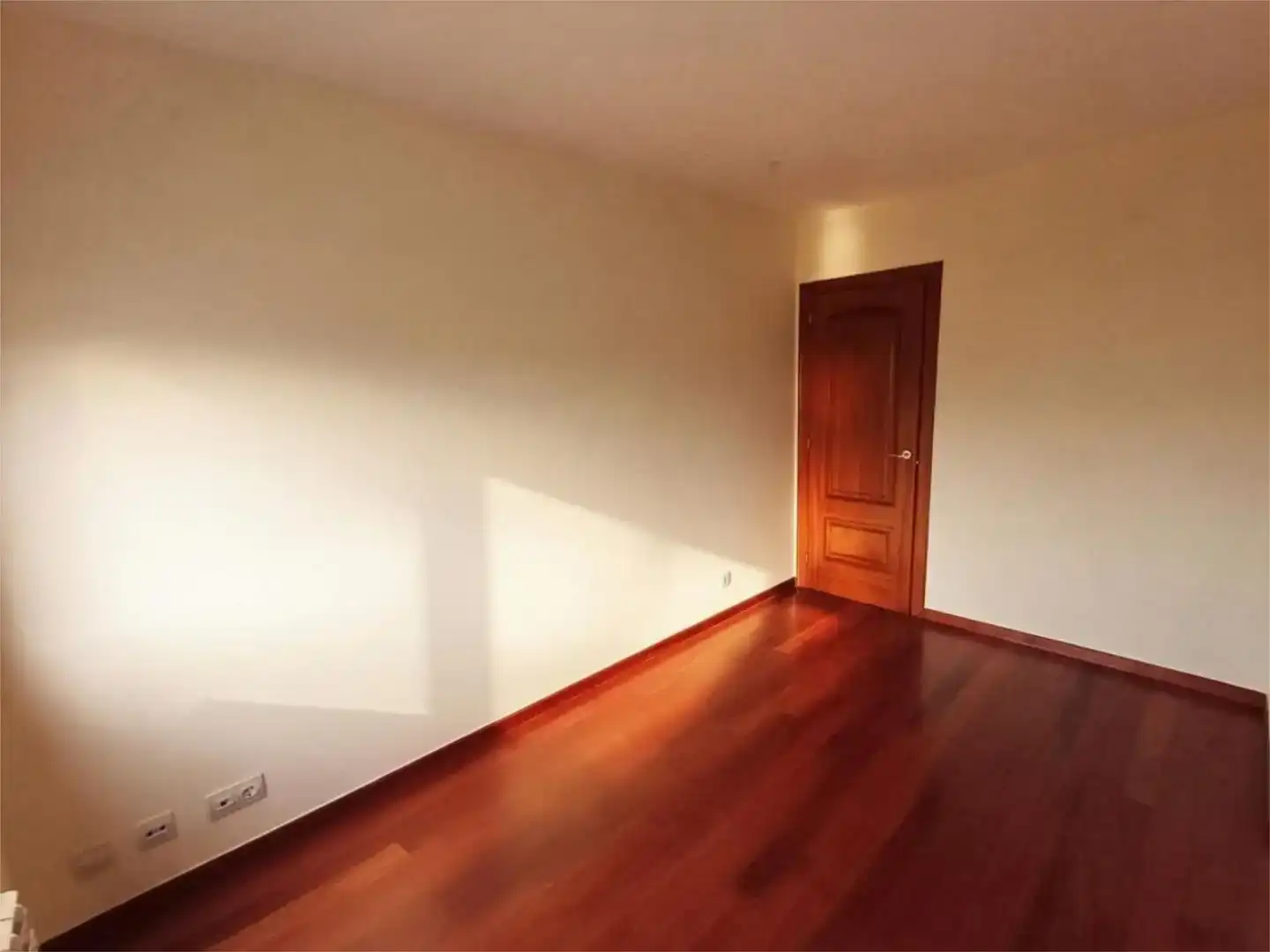 Bedroom of Flat for sale in Gijón   with Swimming Pool