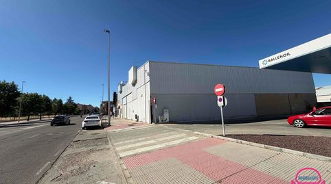 Foto 2 von Fabrikhallen zur Miete in Alcalde Miguel Castaño, La Lastra, León Capital