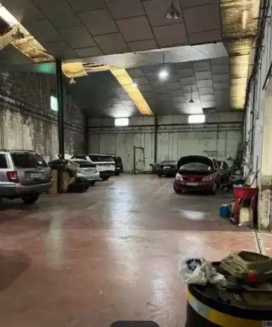 Parking de Nave industrial en venta en Dos Hermanas