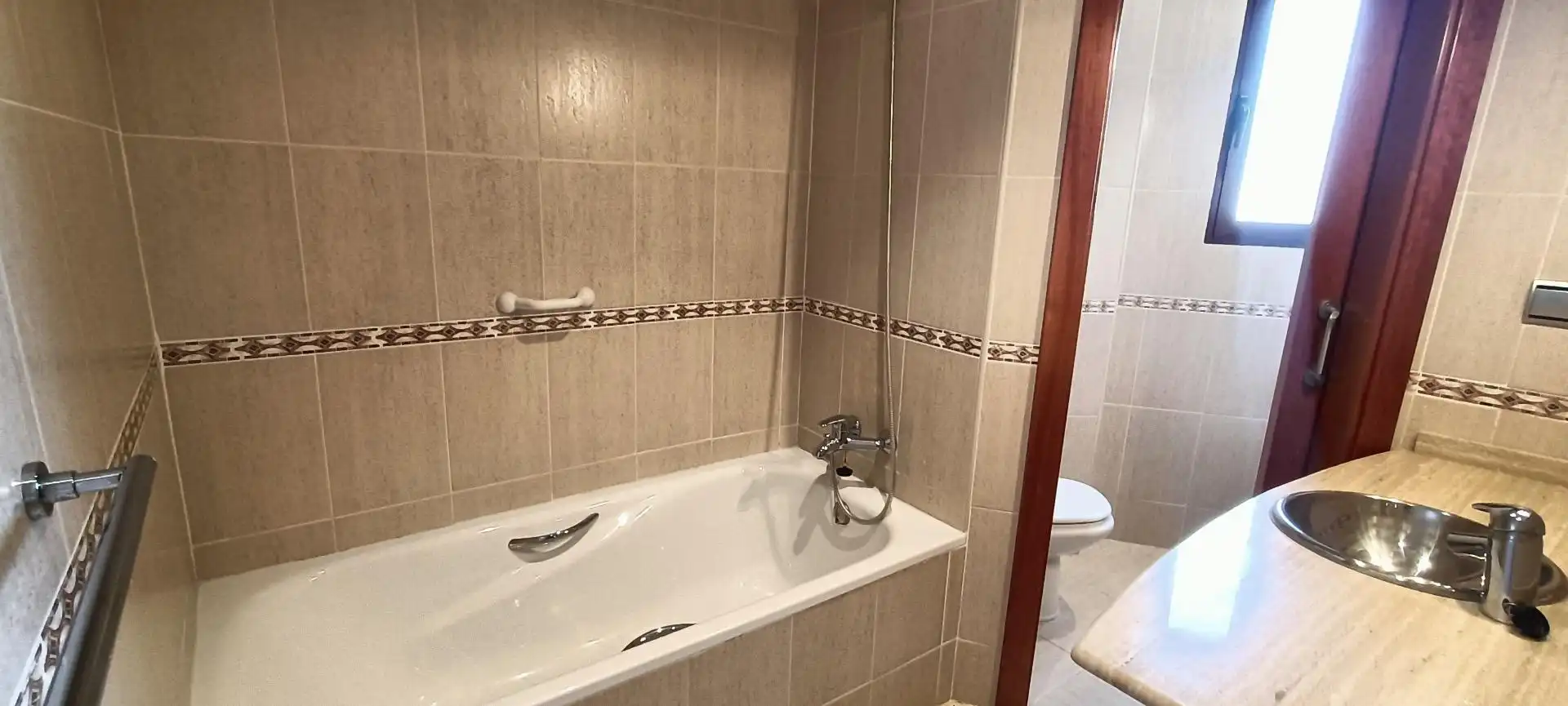 Bathroom of Apartments for sale in Benidorm  with Air Conditioner, Private garden and Terrace