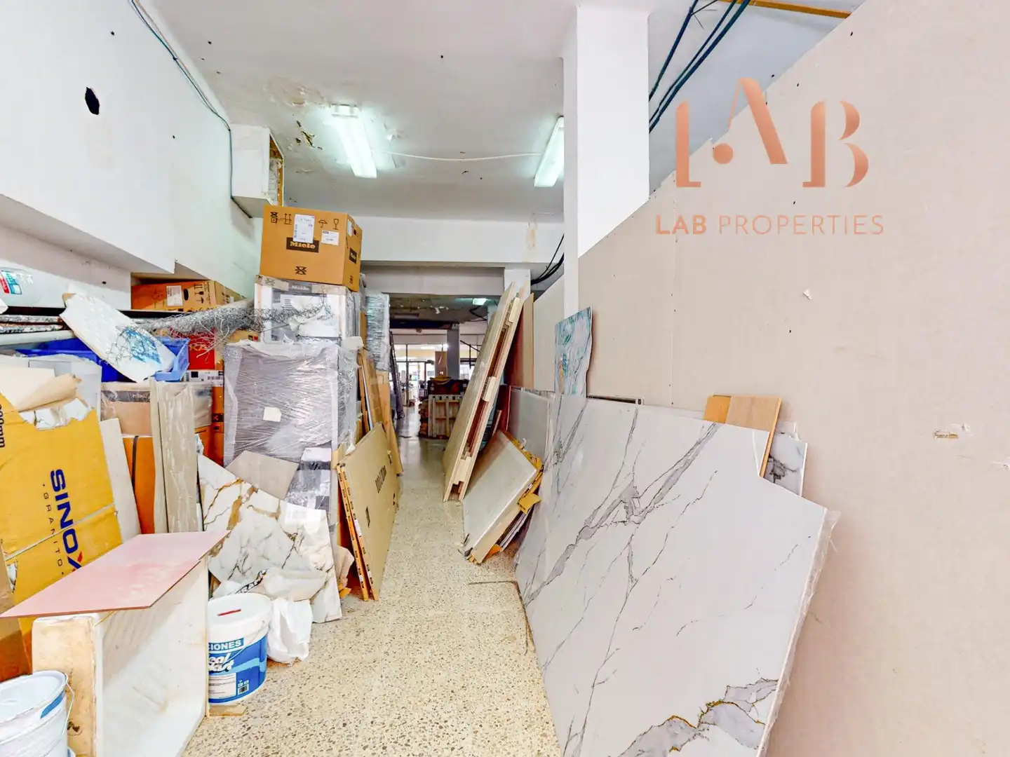 Gewerbefläche zum Verkauf in Carrer COTLLIURE, imagen 24
