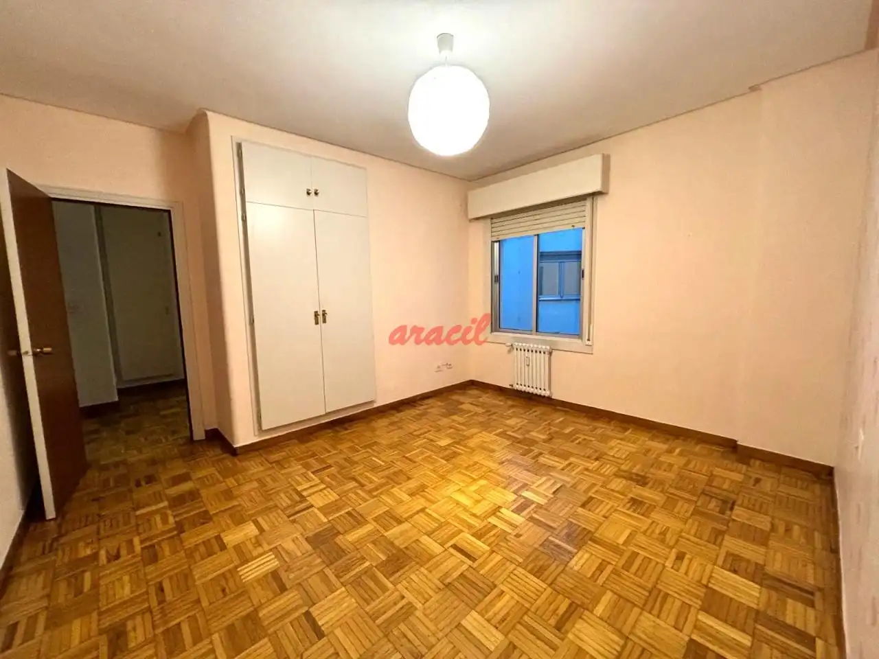 Schlafzimmer von Wohnung zur Miete in Ourense Capital  mit Heizung und Terrasse