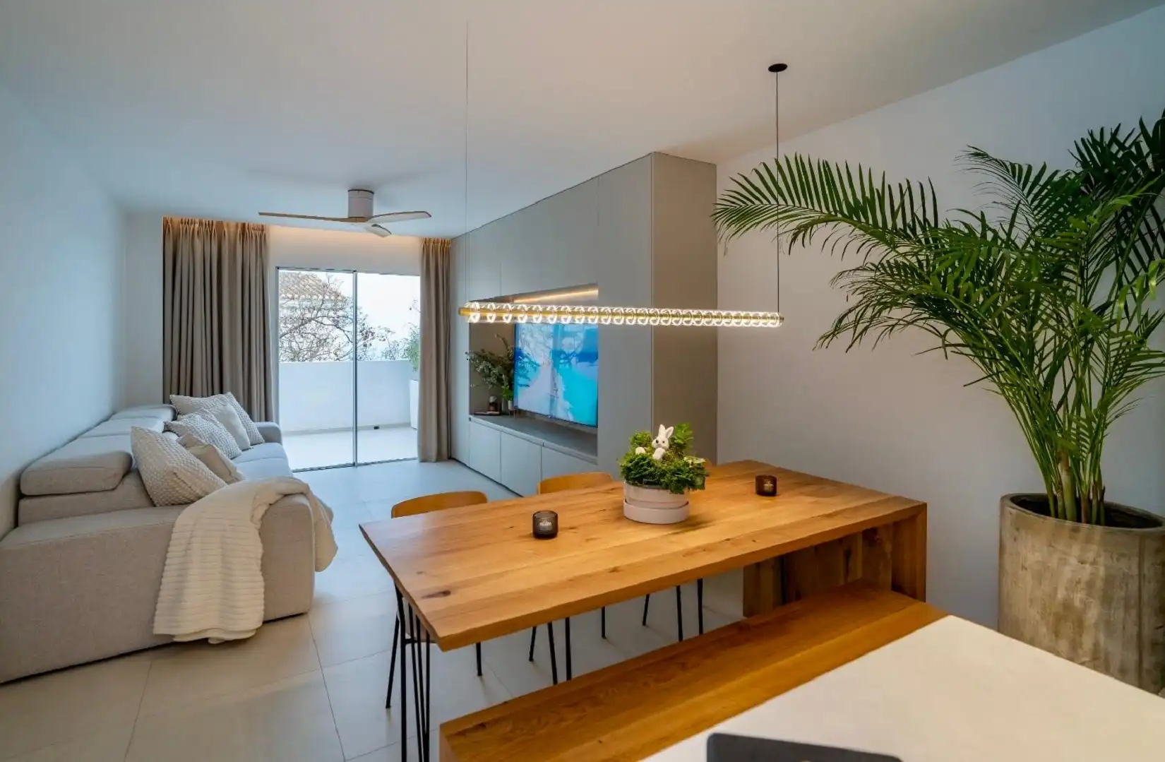 Living room of Flat for sale in Benalmádena  with Air Conditioner, Terrace and Storage room