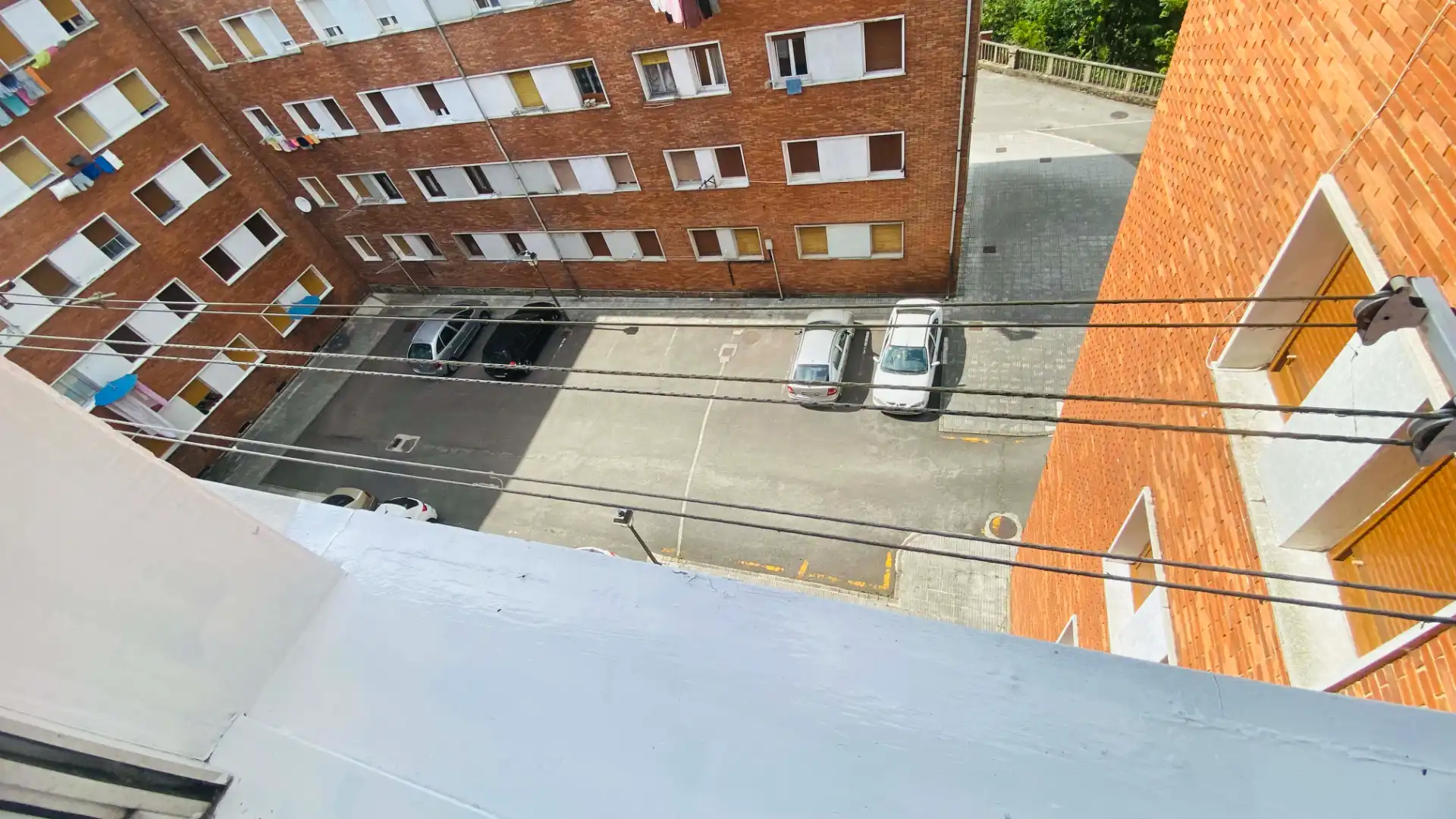 Parking de Piso de alquiler en San Martín del Rey Aurelio con Trastero, Amueblado y Horno