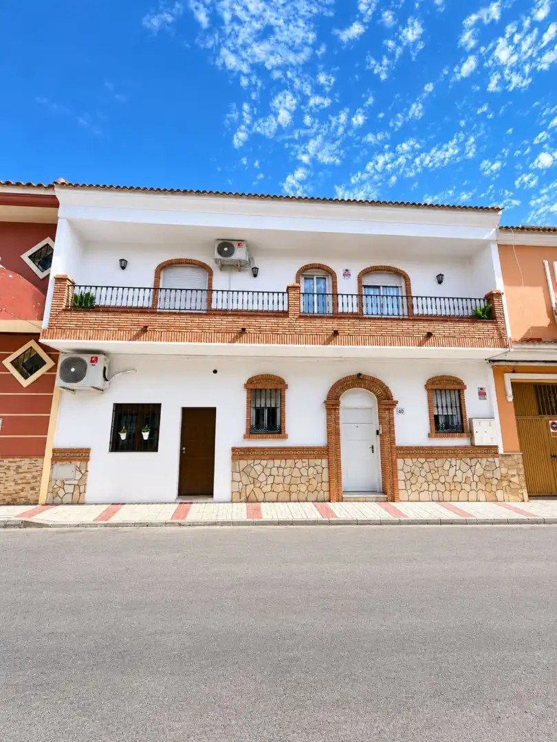 Vista exterior de Casa adosada en venta en Málaga con Aire acondicionado