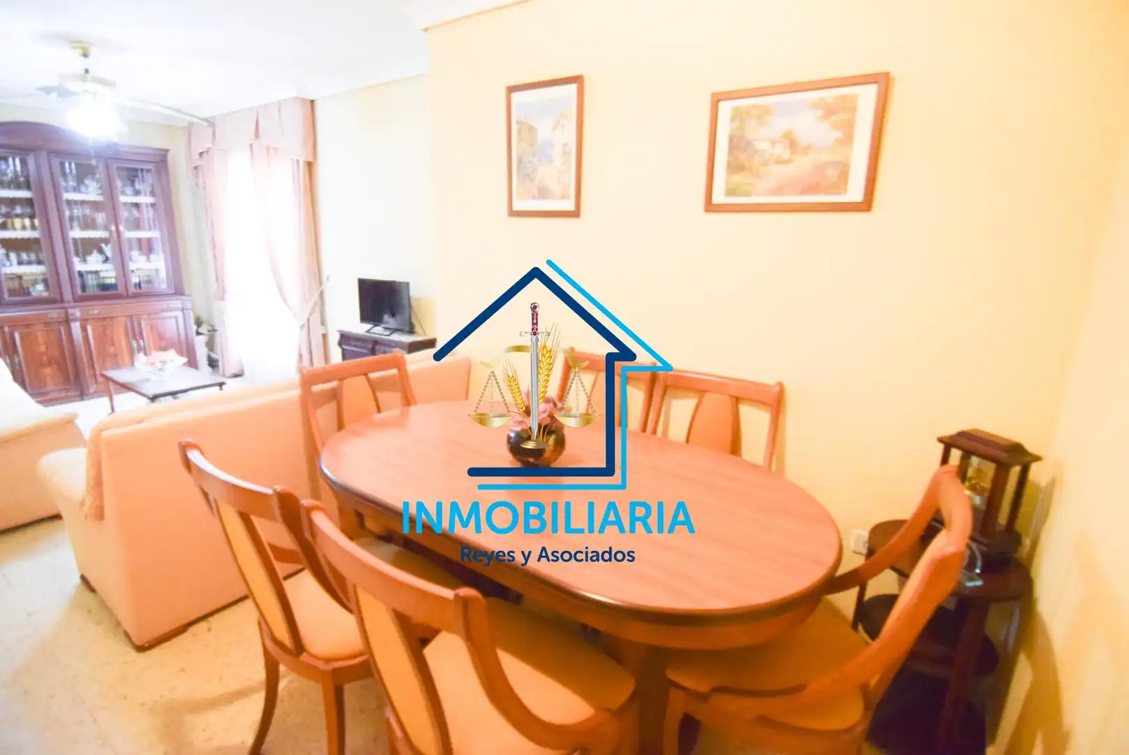 Esszimmer von Wohnung zum Verkauf in Córdoba mit Klimaanlage