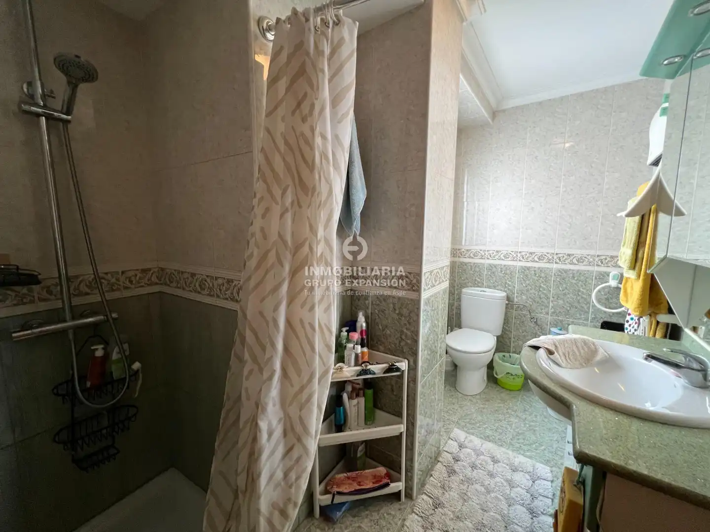 Baño de Piso en venta en Aspe con Aire acondicionado, Calefacción y Terraza
