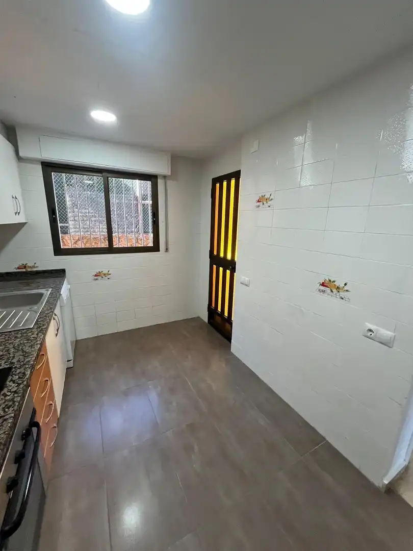 Casa aparellada amb terrassa en venda a Sierra Perenchiza - Cumbres de Calicanto - Sto Domingo, imagen 10