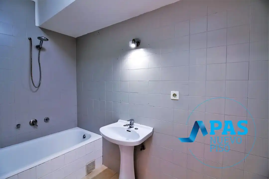 Baño de Piso en venta en Camargo con Terraza