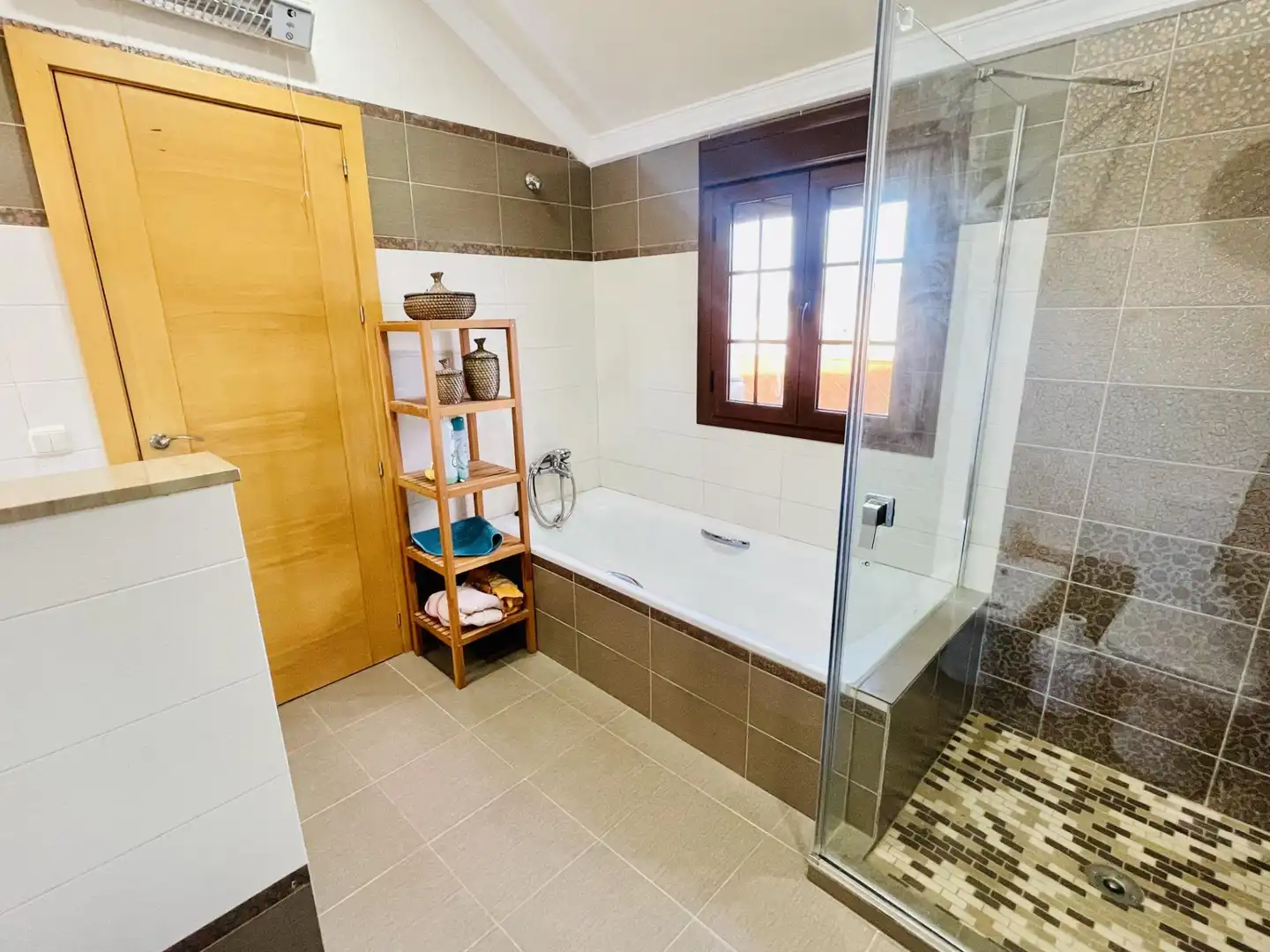 Baño de Casa o chalet en venta en Antequera con Aire acondicionado, Calefacción y Terraza