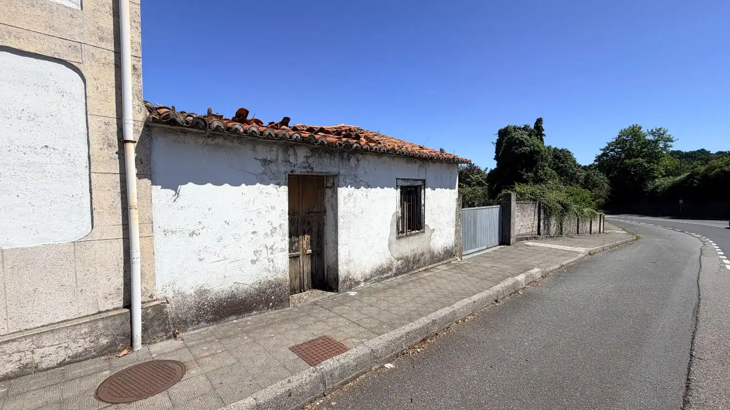 Vista exterior de Finca rústica en venda en Fene amb Parquet i Traster