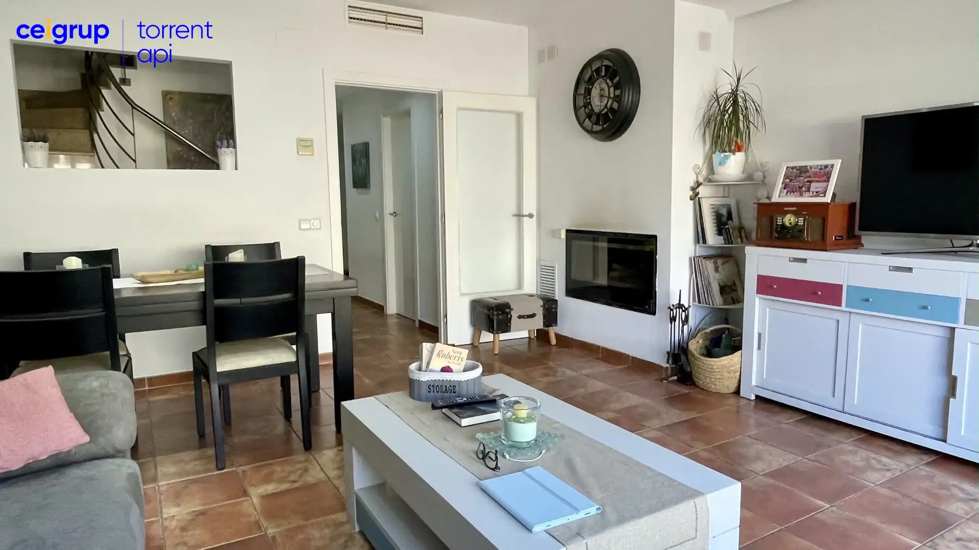 Wohnzimmer von Einfamilien-Reihenhaus zum Verkauf in Pals mit Klimaanlage, Terrasse und Schwimmbad