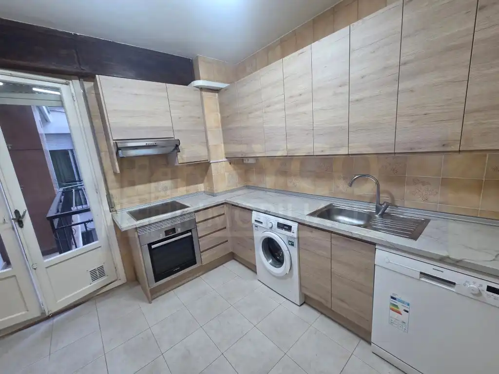 Piso con ascensor en venta en Avenida Perez Galdos, imagen 7