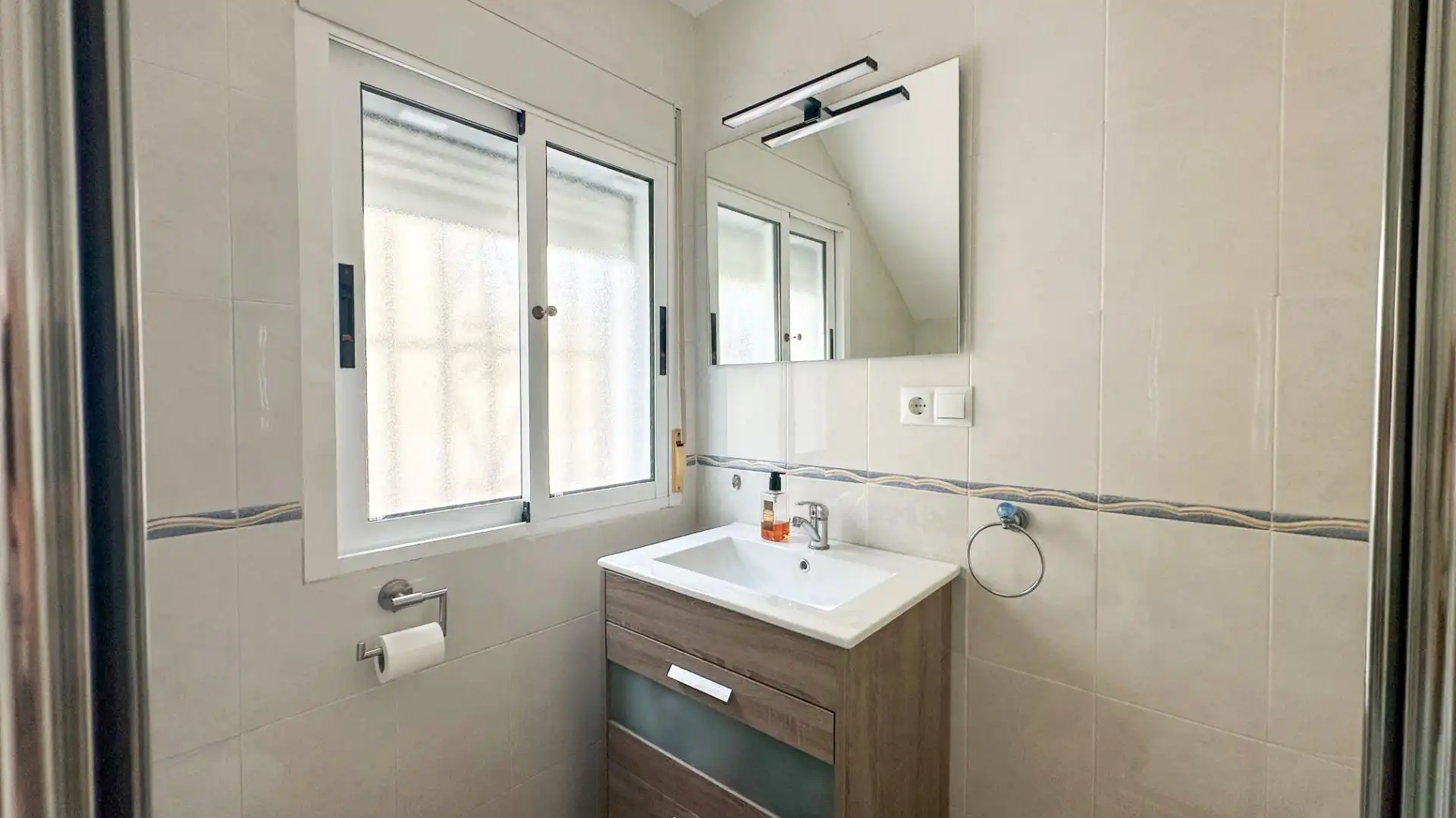 Baño de Dúplex en venta en San Miguel de Salinas