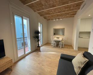 Living room of Flat to rent in  Barcelona Capital  with Air Conditioner and Balcony