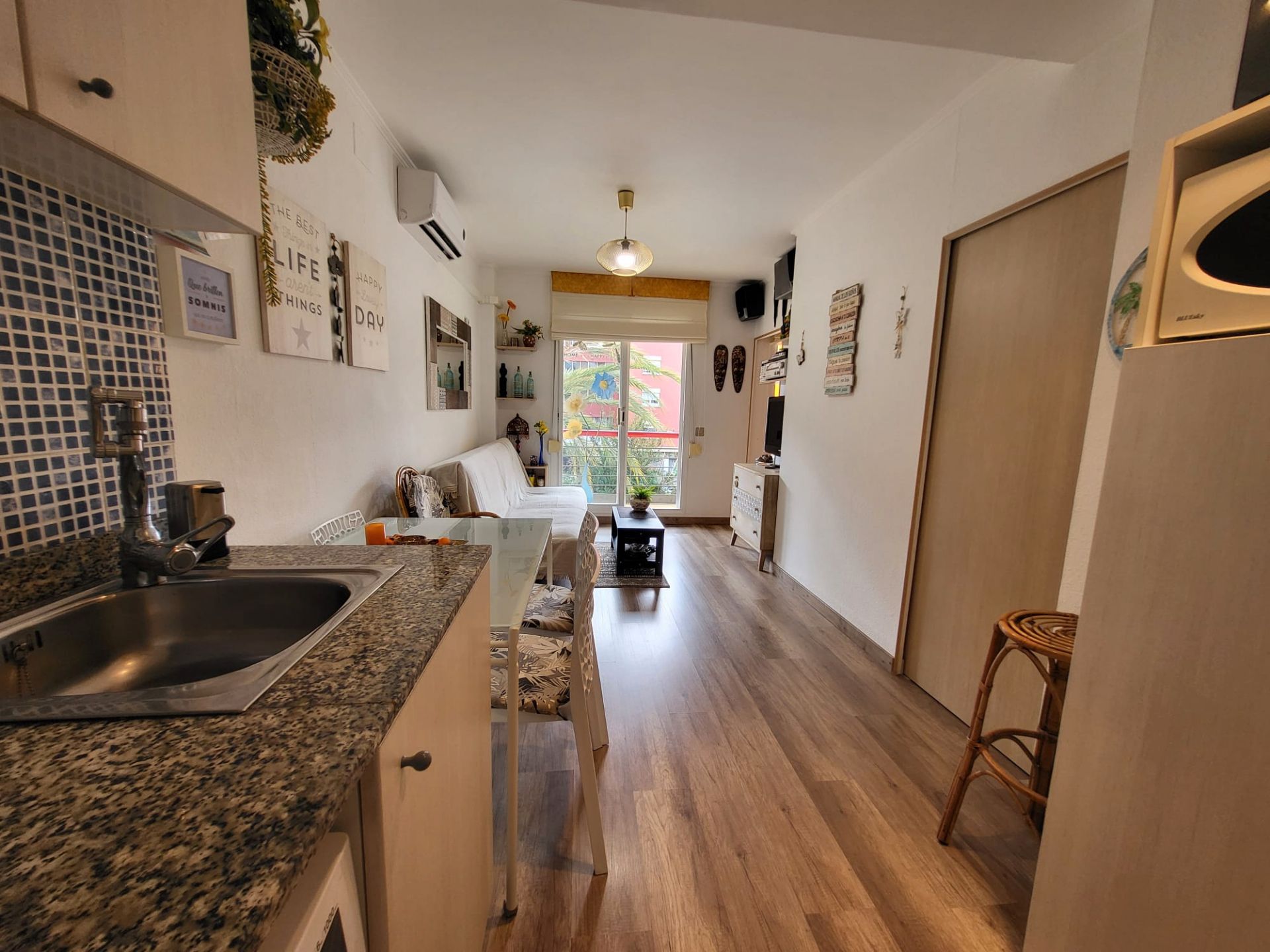 Living room of Flat for sale in Calella  with Air Conditioner, Heating and Private garden