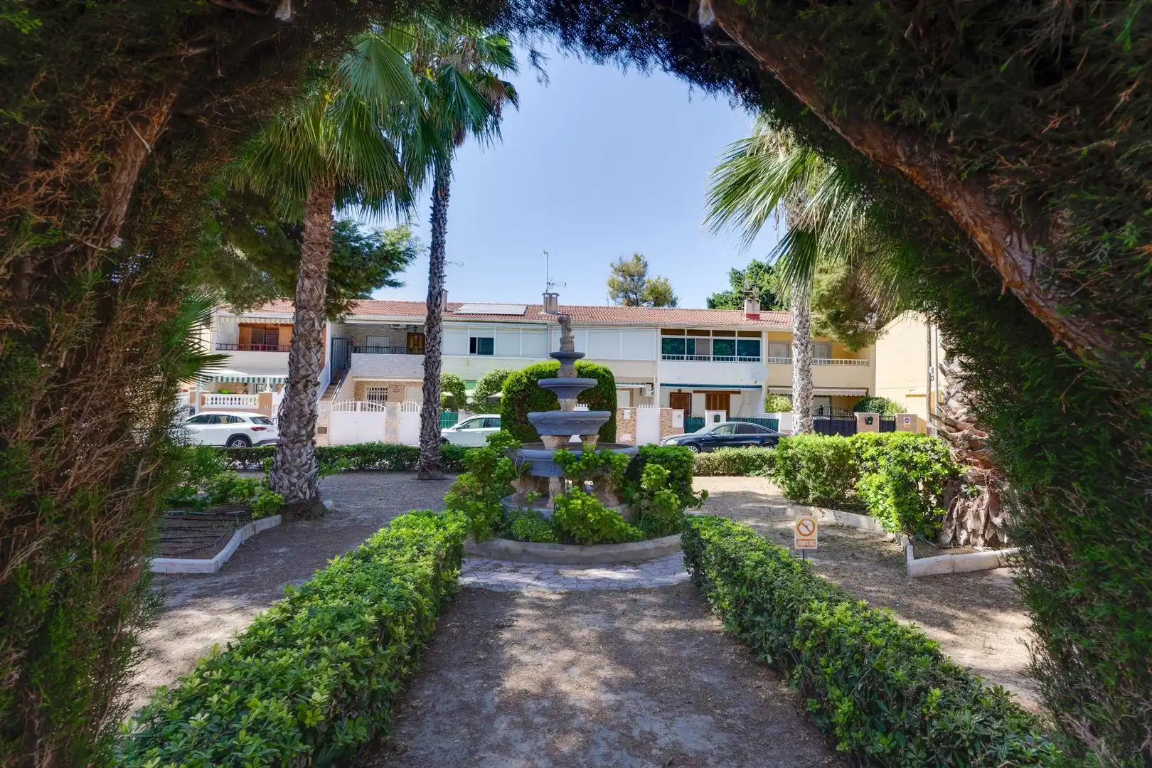 Vista exterior de Casa o chalet en venta en Torrevieja con Jardín privado, Terraza y Trastero