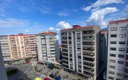 Vista exterior de Pis en venda en Vigo 