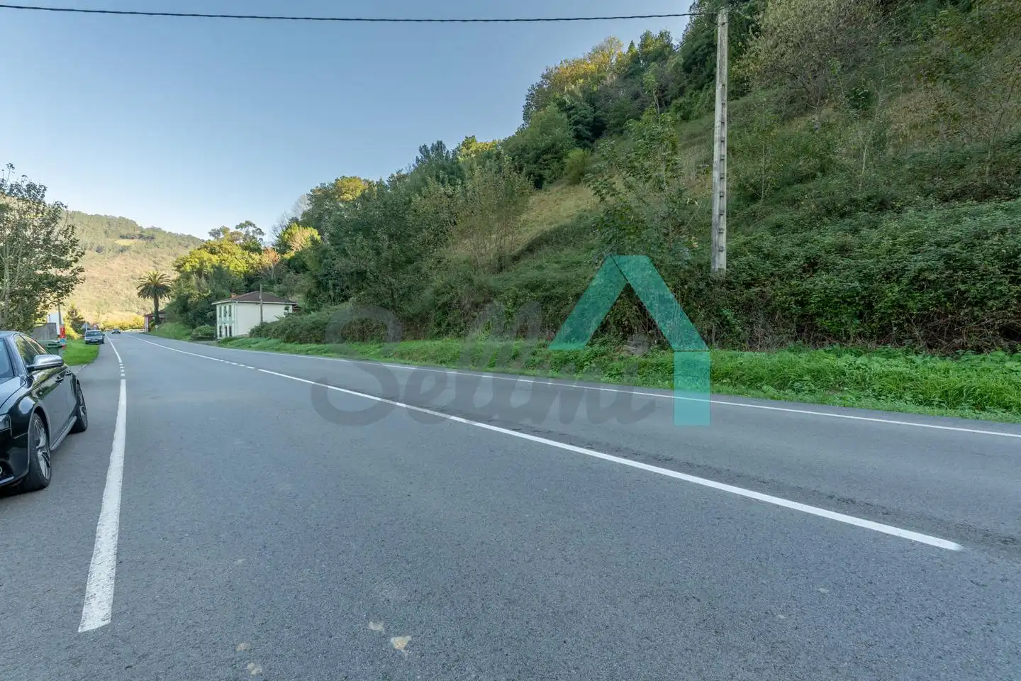 Einfamilien-Reihenhaus zum Verkauf in Belmonte de Miranda mit Parkett