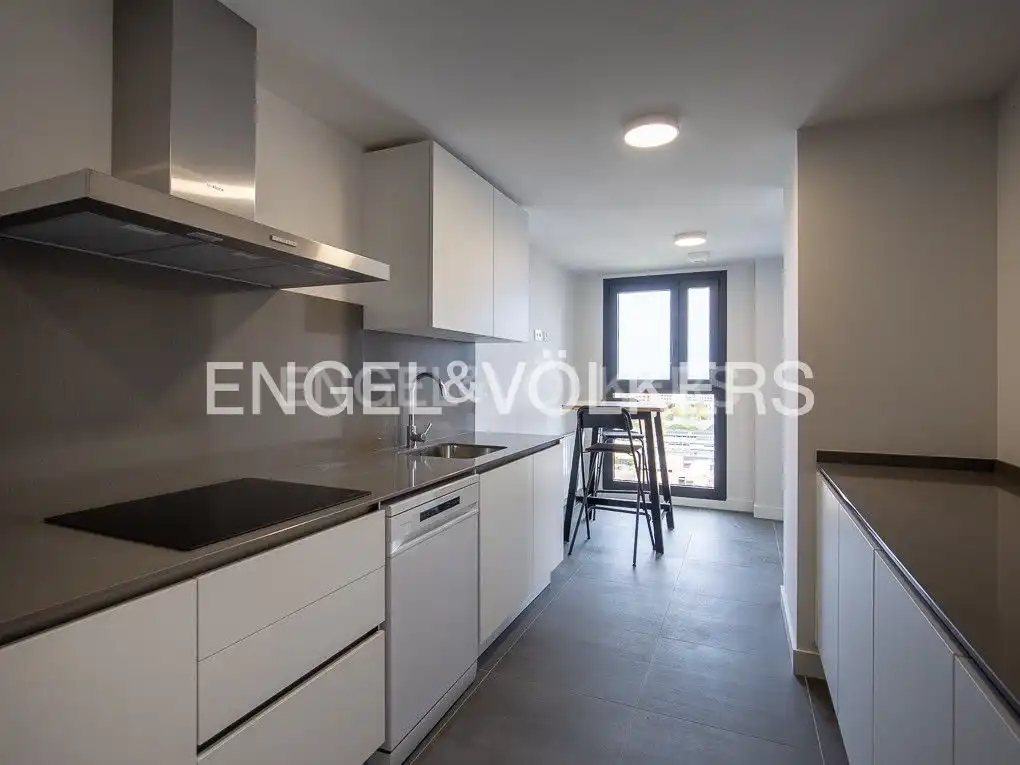 Küche von Wohnung zur Miete in Valencia mit Klimaanlage, Heizung und Parkett