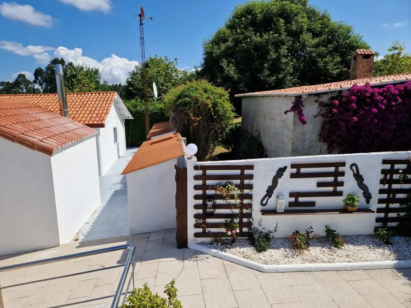 Terrassa de Casa o xalet en venda en Oleiros amb Calefacció, Jardí privat i Terrassa