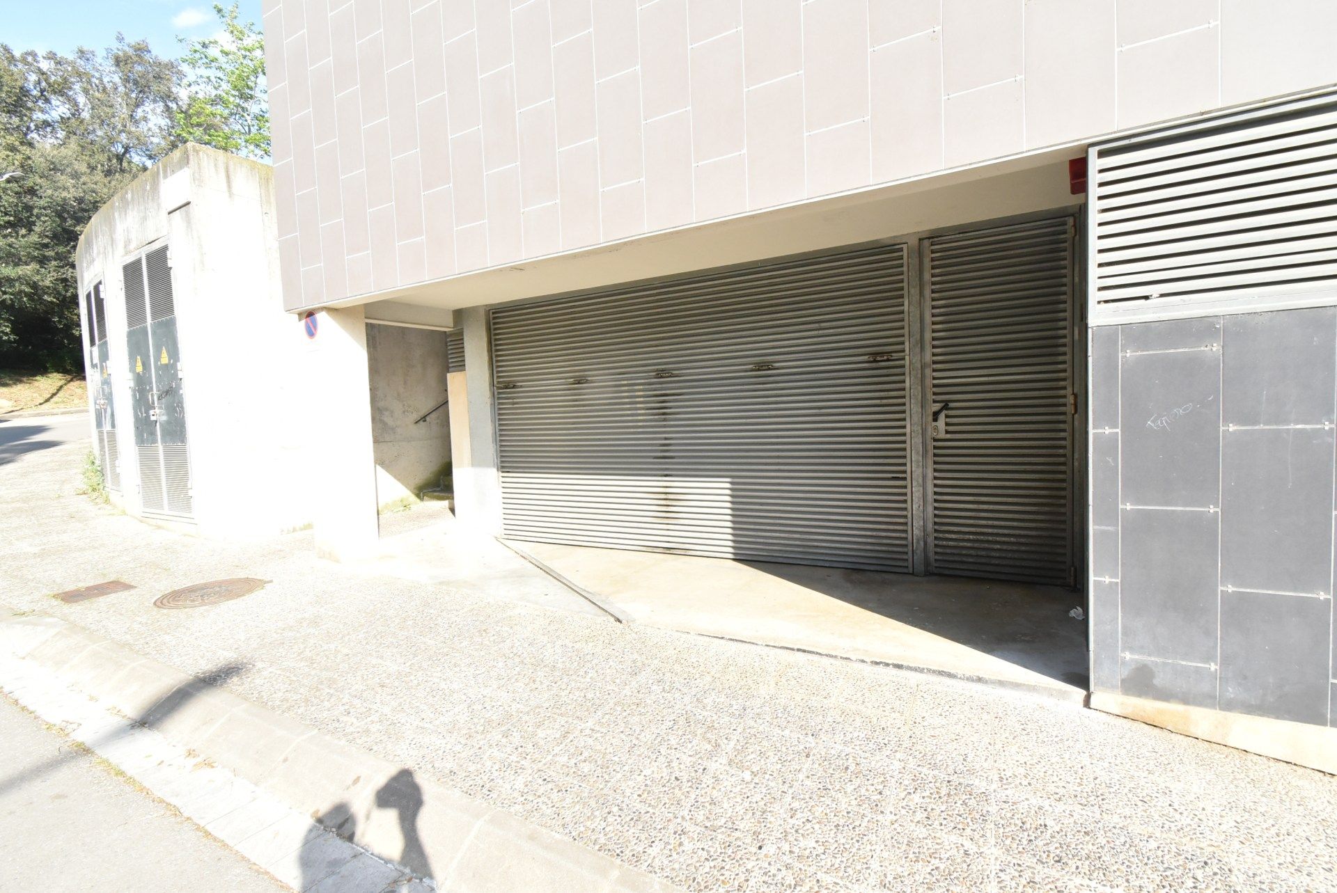Vista exterior de Garatge en venda en Girona Capital