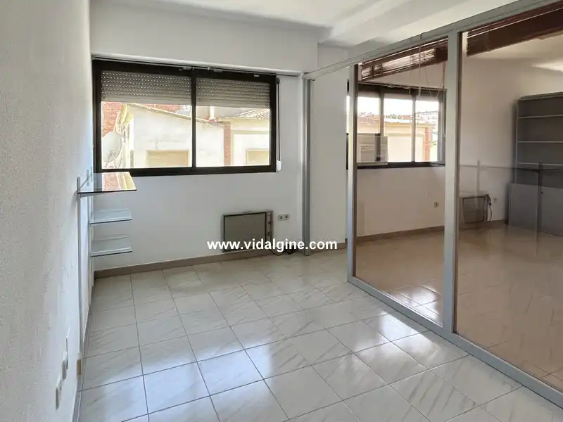 Gewerbefläche zur Miete in Carrer del Doctor Fleming, imagen 2