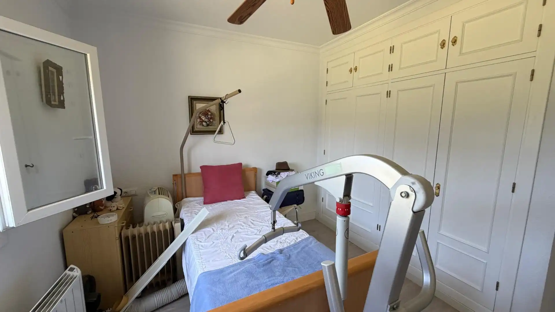 Dormitori de Casa o xalet en venda en Chiclana de la Frontera amb Aire condicionat, Calefacció i Jardí privat
