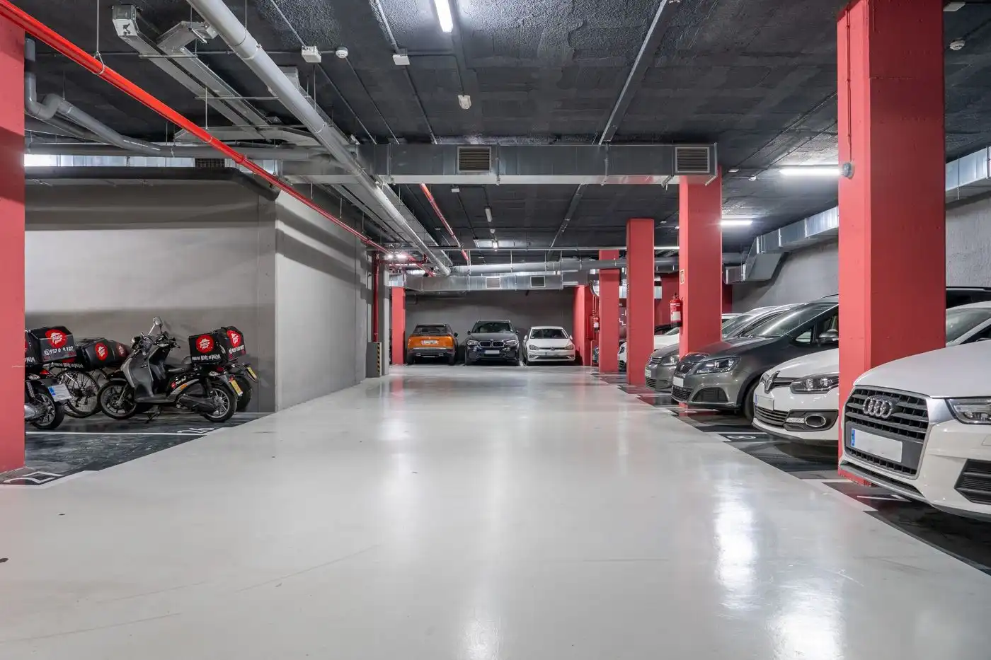 Parking of Garage for rent in Barcelona